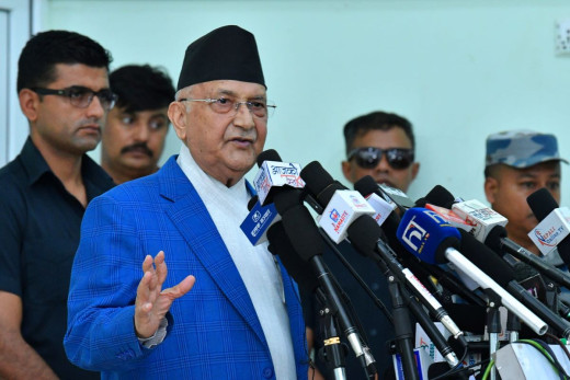 कसैको दबाबमा हामीले संविधान संशोधन गर्नुहुँदैन : एमाले अध्यक्ष ओली